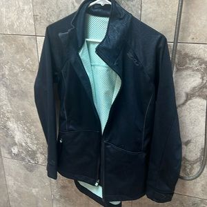 2XU runners jacket new